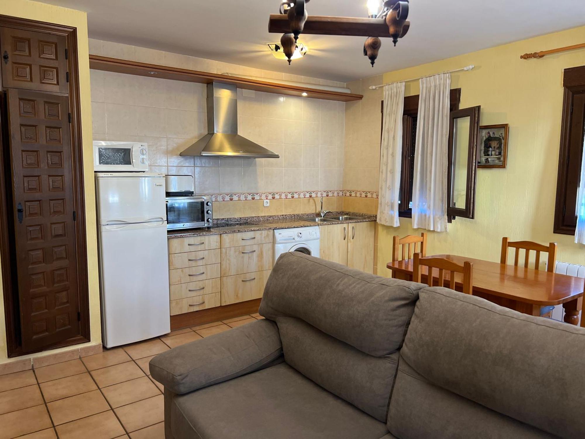 Apartamentos Los Parrales ビジャルバ・デ・ラ・シエラ エクステリア 写真
